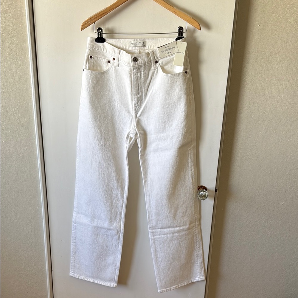 Abercrombie & Fitch 90’s Relaxed High Rise 29